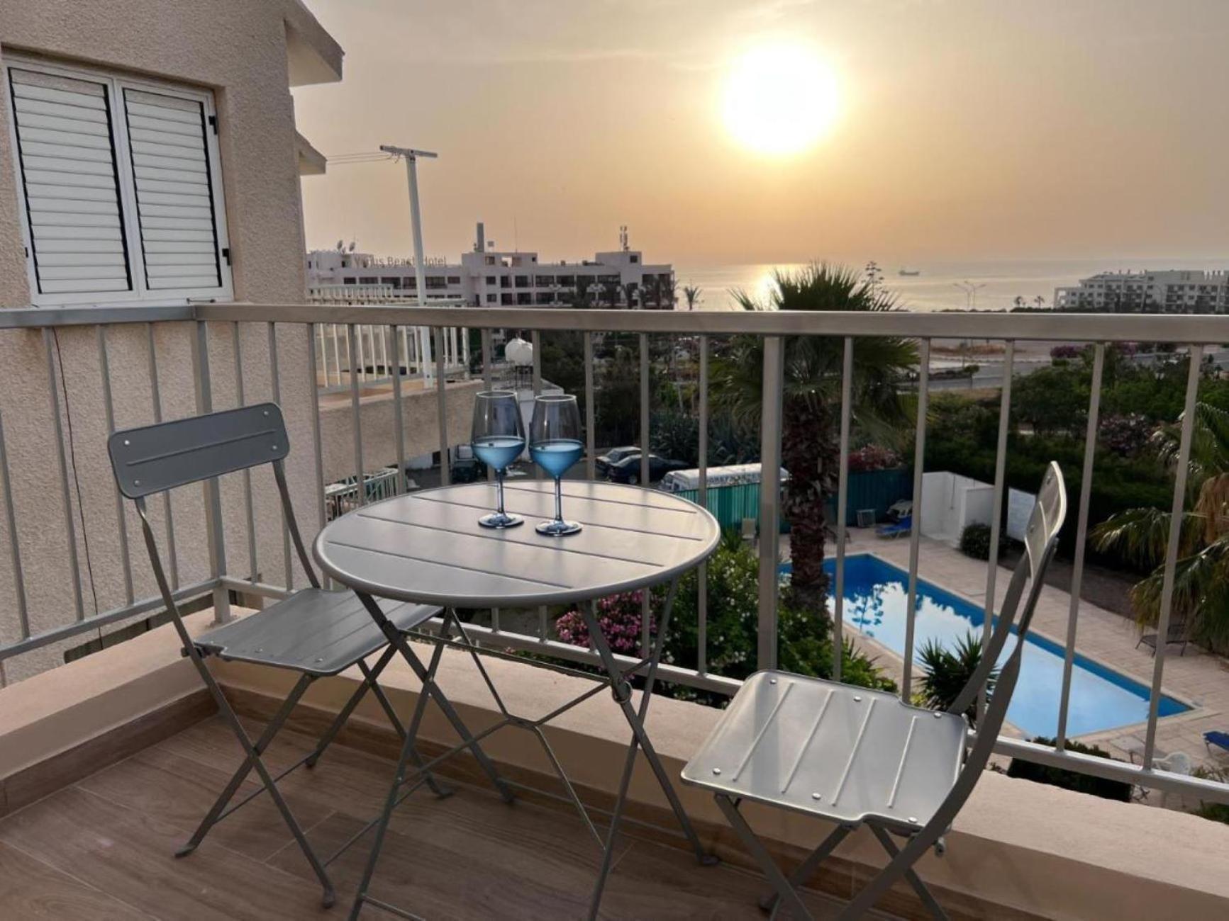 H&O Diamond Complex Sea View Apartment Paphos Ngoại thất bức ảnh